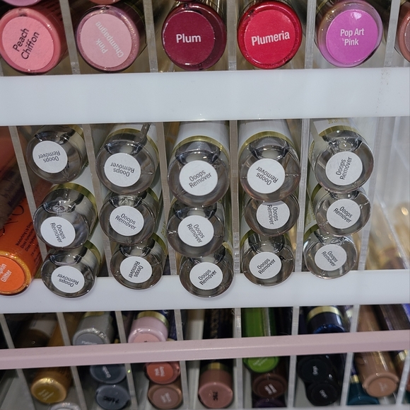 Oops remover for LipSense 💋 - Picture 2 of 7